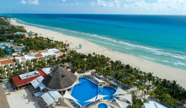 Viva By Wyndham: Qué hacer en Playa del Carmen: cenotes, cultura maya y experiencias con todo incluido